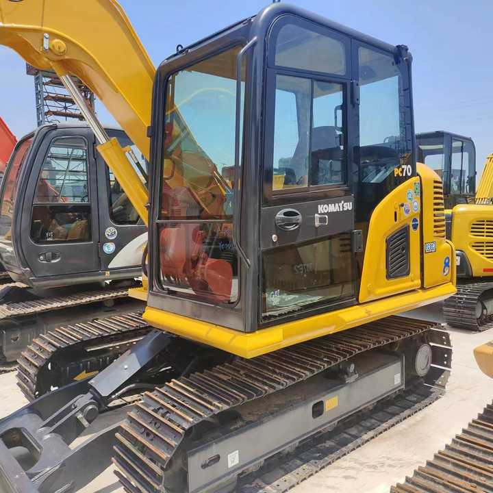 Used Excavator KOMATSU PC70-8 Construction Machinery Excavator PC70-8 PC60 PC70 Excavators for Sale at Negotiable Price - Ekskavator perayap: gambar 1 Used Excavator KOMATSU PC70-8 Construction Machinery Excavator PC70-8 PC60 PC70 Excavators for Sale at Negotiable Price - Ekskavator perayap: gambar 1