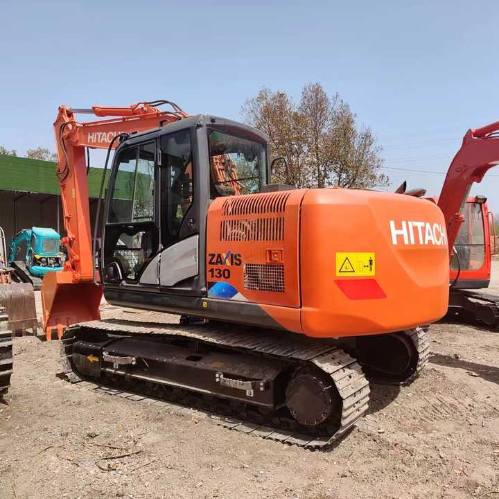 Used Hitachi ZX130 Excavator Japan Made Hitachi Used Excavator Zx120 Zx130 for Sale - Ekskavator perayap: gambar 1 Used Hitachi ZX130 Excavator Japan Made Hitachi Used Excavator Zx120 Zx130 for Sale - Ekskavator perayap: gambar 1