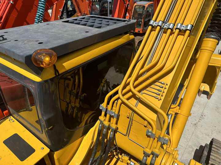 Used Japan Brand komatsu Pc350-7 with High Quality Used Engineering & Construction Machinery - Ekskavator perayap: gambar 5 Used Japan Brand komatsu Pc350-7 with High Quality Used Engineering & Construction Machinery - Ekskavator perayap: gambar 5