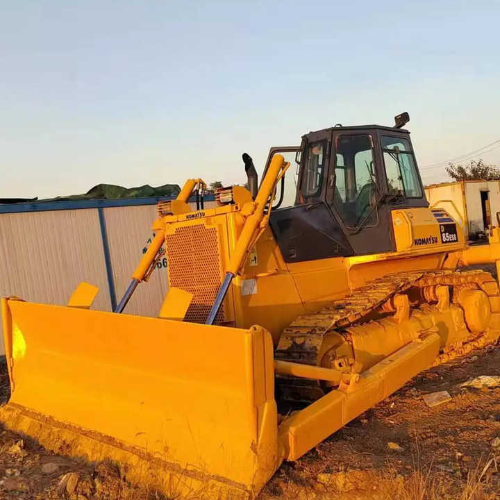 Used Komatsu Bulldozer D85 Strong Power Komatsu D85 Track Dozer for Sale - Bulldozer: gambar 4 Used Komatsu Bulldozer D85 Strong Power Komatsu D85 Track Dozer for Sale - Bulldozer: gambar 4