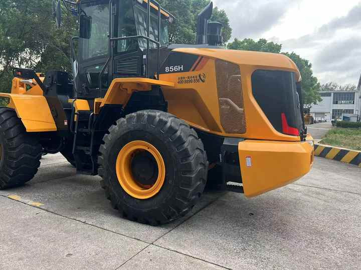 Used LIUGONG 856H wheel in Good Condition for sale 90%new uesd Loader liugong 856h Used Loader For Sale - Wheel loader: gambar 3 Used LIUGONG 856H wheel in Good Condition for sale 90%new uesd Loader liugong 856h Used Loader For Sale - Wheel loader: gambar 3