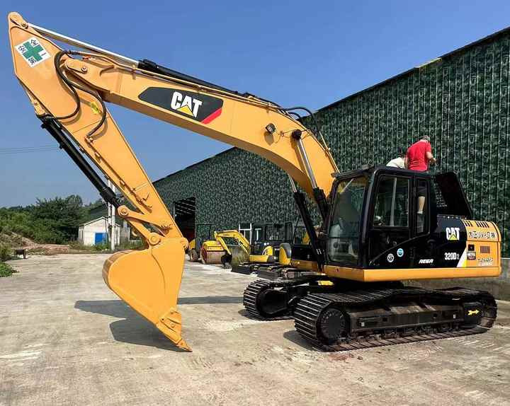 Used Machinery Construction CAT 320D Excavator Hydraulic Digging Machine Cat Used Caterpillar 320d Excavators - Ekskavator perayap: gambar 2 Used Machinery Construction CAT 320D Excavator Hydraulic Digging Machine Cat Used Caterpillar 320d Excavators - Ekskavator perayap: gambar 2