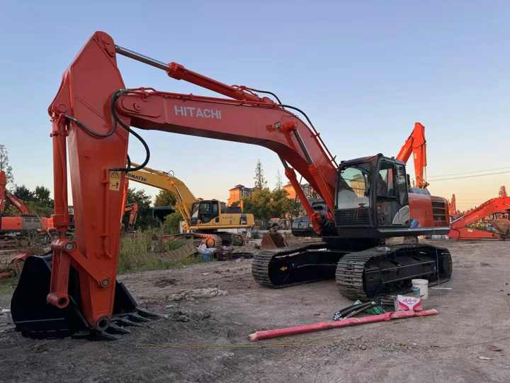 Used Original Japan Brand Hitachi Zx350-5 Excavator for Sale Hitachi Zx200 350 Excavator - Ekskavator perayap: gambar 4 Used Original Japan Brand Hitachi Zx350-5 Excavator for Sale Hitachi Zx200 350 Excavator - Ekskavator perayap: gambar 4