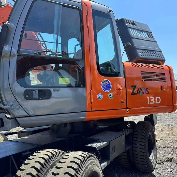 Used Wheel Excavator Hitachi ZX 130W Made in Japan 13ton Hitachi Zx130w Wheel Excavator Price Used Hitachi Zx130 Excavator SALE - Ekskavator roda: gambar 1 Used Wheel Excavator Hitachi ZX 130W Made in Japan 13ton Hitachi Zx130w Wheel Excavator Price Used Hitachi Zx130 Excavator SALE - Ekskavator roda: gambar 1