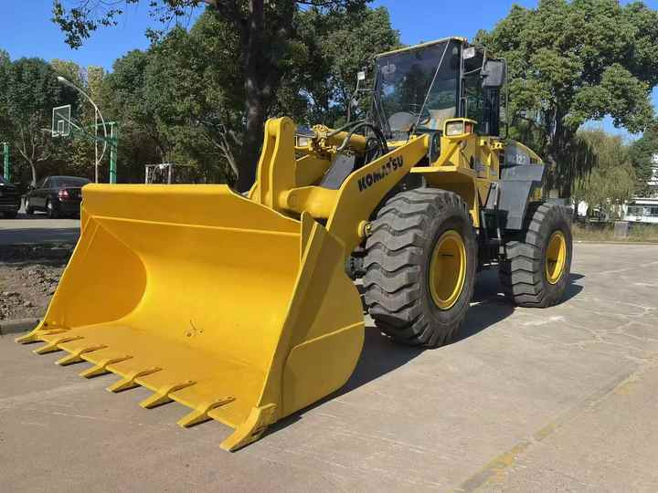 Used komatsu Wa320-5 Wheel Loader Second Hand Machine Popular Brand komatsu Hydraulic Machinery - Wheel loader: gambar 4 Used komatsu Wa320-5 Wheel Loader Second Hand Machine Popular Brand komatsu Hydraulic Machinery - Wheel loader: gambar 4
