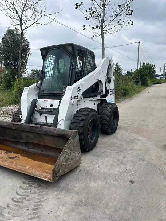 Very Good Machine Used Skid Wheel Loader Bobcat S300 for Sale - Skid steer: gambar 4 Very Good Machine Used Skid Wheel Loader Bobcat S300 for Sale - Skid steer: gambar 4