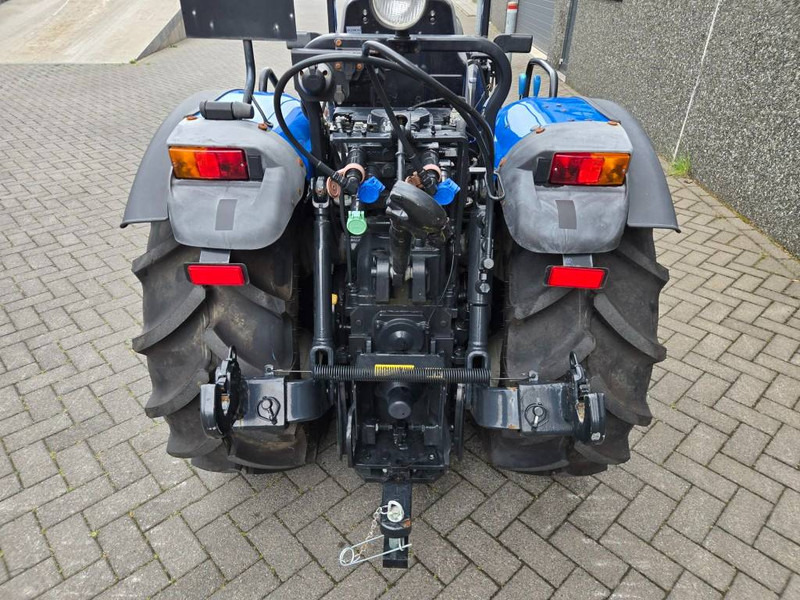 New Holland T 4.75 V - Traktor: gambar 5 New Holland T 4.75 V - Traktor: gambar 5