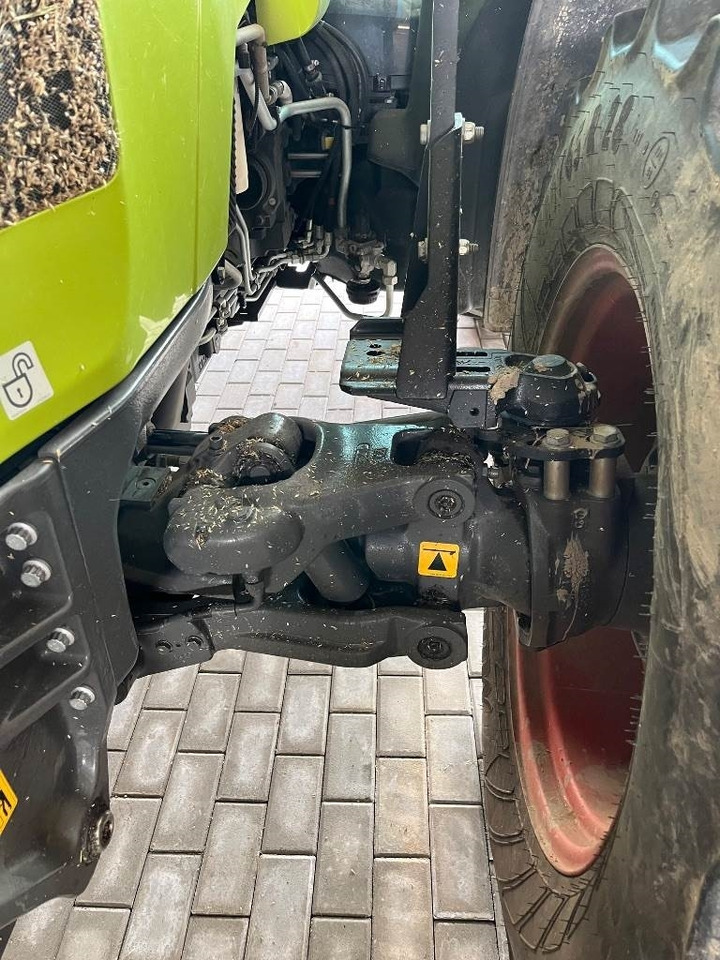 Claas Arion 440 - Traktor: gambar 5 Claas Arion 440 - Traktor: gambar 5