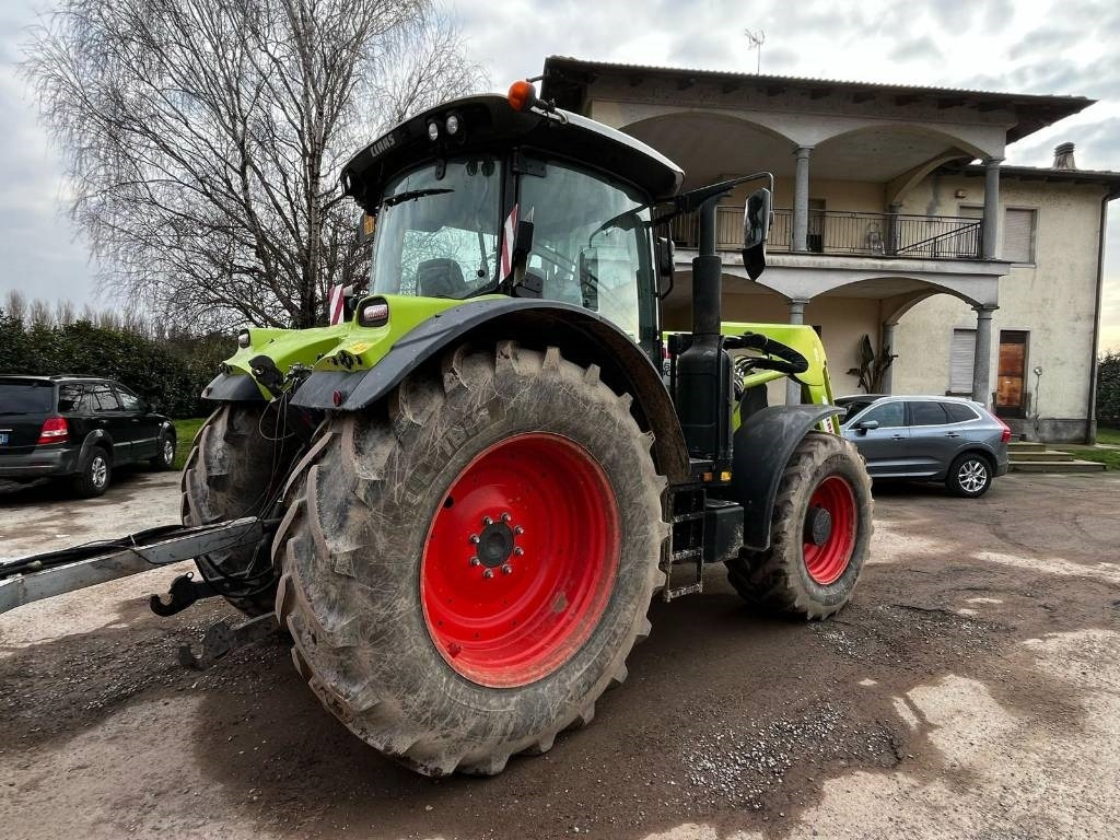 Claas Arion 650 Cmatic - Traktor: gambar 3 Claas Arion 650 Cmatic - Traktor: gambar 3