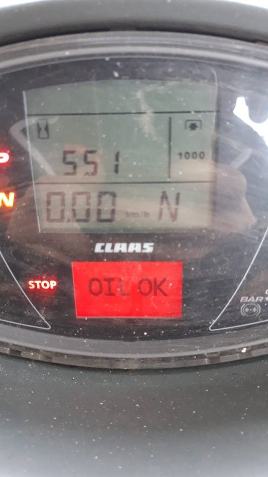 Claas Axion 830 Cmatic - Traktor: gambar 3 Claas Axion 830 Cmatic - Traktor: gambar 3