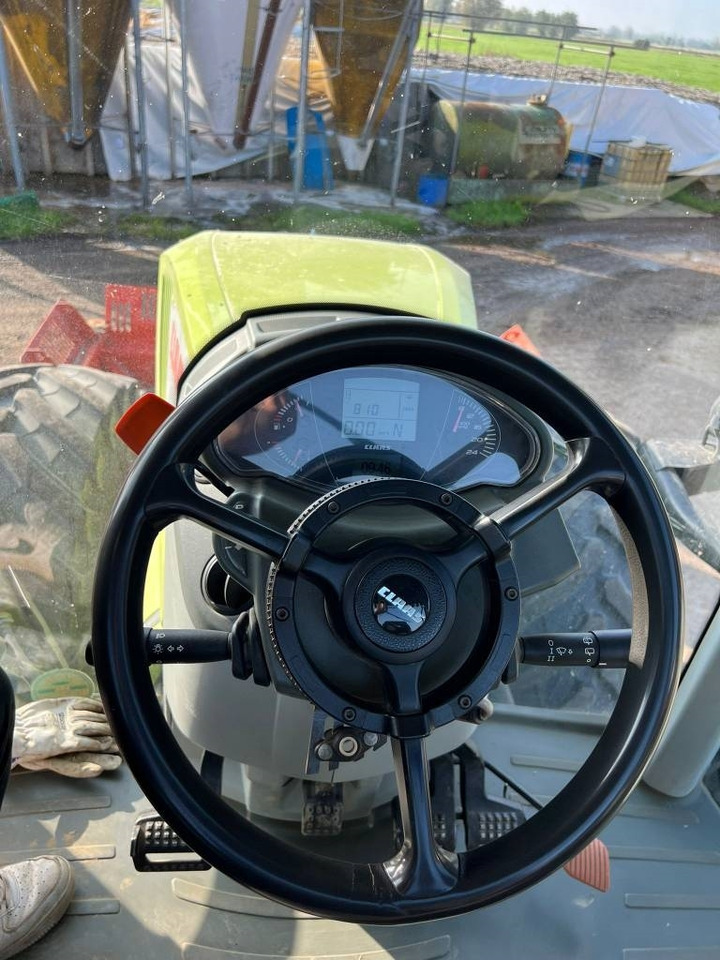 Claas Axion 930 - Traktor: gambar 5 Claas Axion 930 - Traktor: gambar 5