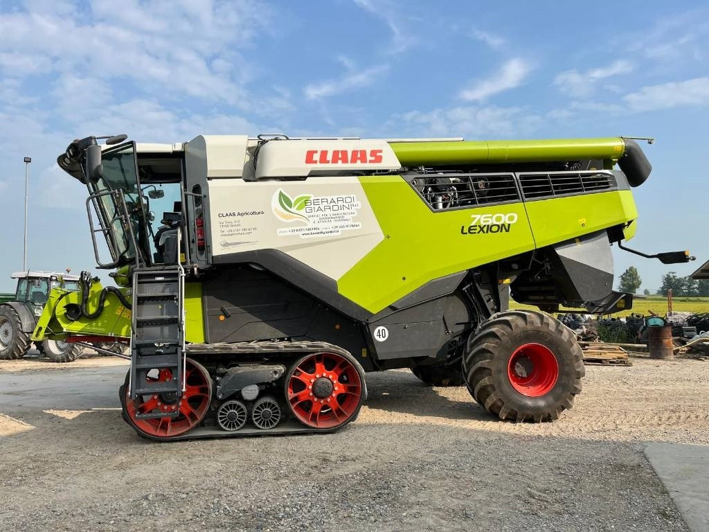 Claas LEXION 7600 TT - Pemanen gabungan: gambar 4 Claas LEXION 7600 TT - Pemanen gabungan: gambar 4