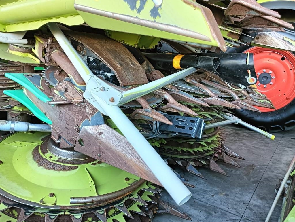 Claas Orbis 750 - Peralatan untuk pembuatan jerami: gambar 3 Claas Orbis 750 - Peralatan untuk pembuatan jerami: gambar 3