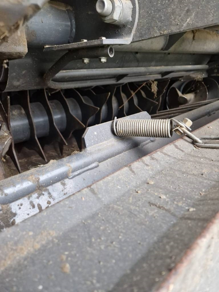 Claas VARIANT 380 PRO RF  - Baler bulat: gambar 3 Claas VARIANT 380 PRO RF  - Baler bulat: gambar 3