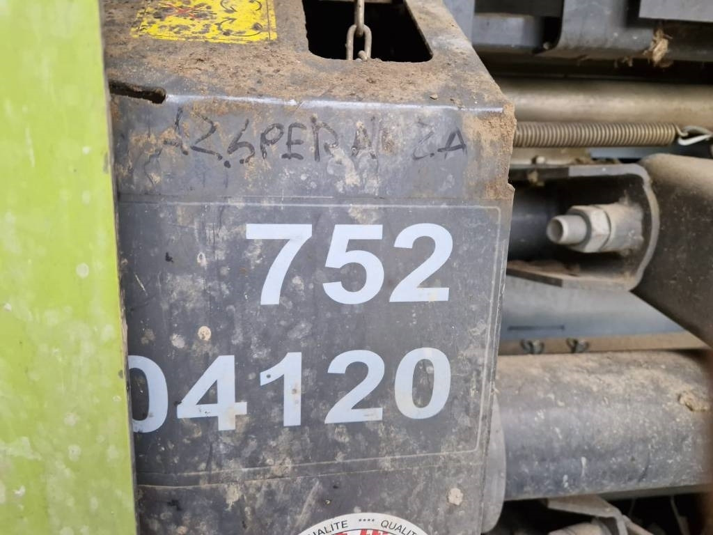 Claas VARIANT 380 PRO RF  - Baler bulat: gambar 2 Claas VARIANT 380 PRO RF  - Baler bulat: gambar 2
