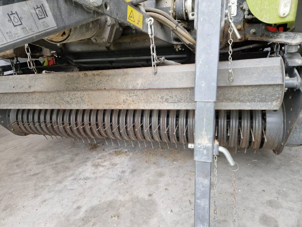 Claas VARIANT 380 PRO RF  - Baler bulat: gambar 4 Claas VARIANT 380 PRO RF  - Baler bulat: gambar 4