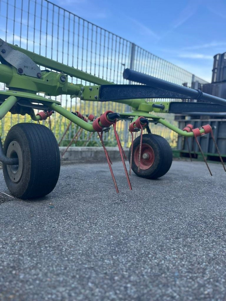 Claas VOLTO 65 - Tedder/ Menyapu: gambar 3 Claas VOLTO 65 - Tedder/ Menyapu: gambar 3