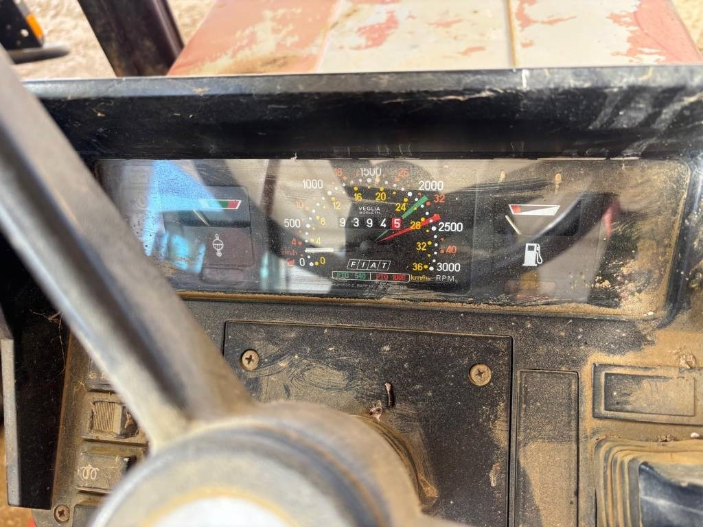 Fiat 60-93 DT - Traktor: gambar 4 Fiat 60-93 DT - Traktor: gambar 4