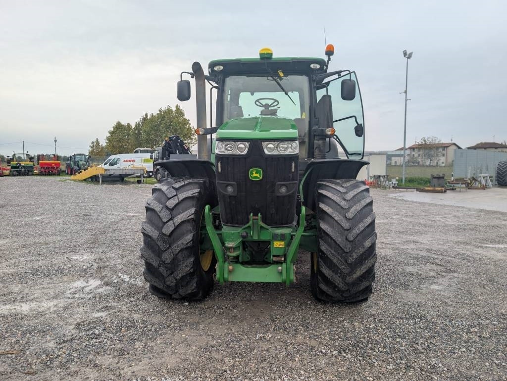 John Deere 7230 R - Traktor: gambar 2 John Deere 7230 R - Traktor: gambar 2