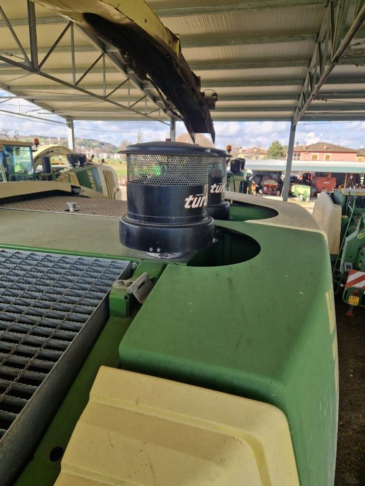 Krone Big X 800 - Pemanen hijauan: gambar 4 Krone Big X 800 - Pemanen hijauan: gambar 4