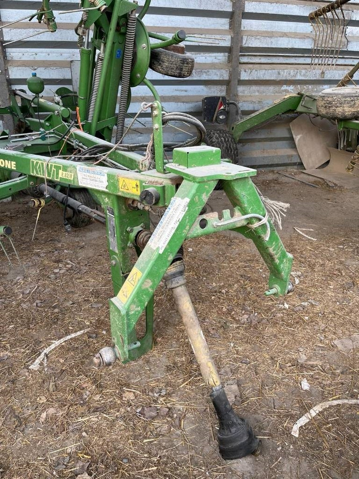 Krone KWT 882 - Tedder/ Menyapu: gambar 3 Krone KWT 882 - Tedder/ Menyapu: gambar 3