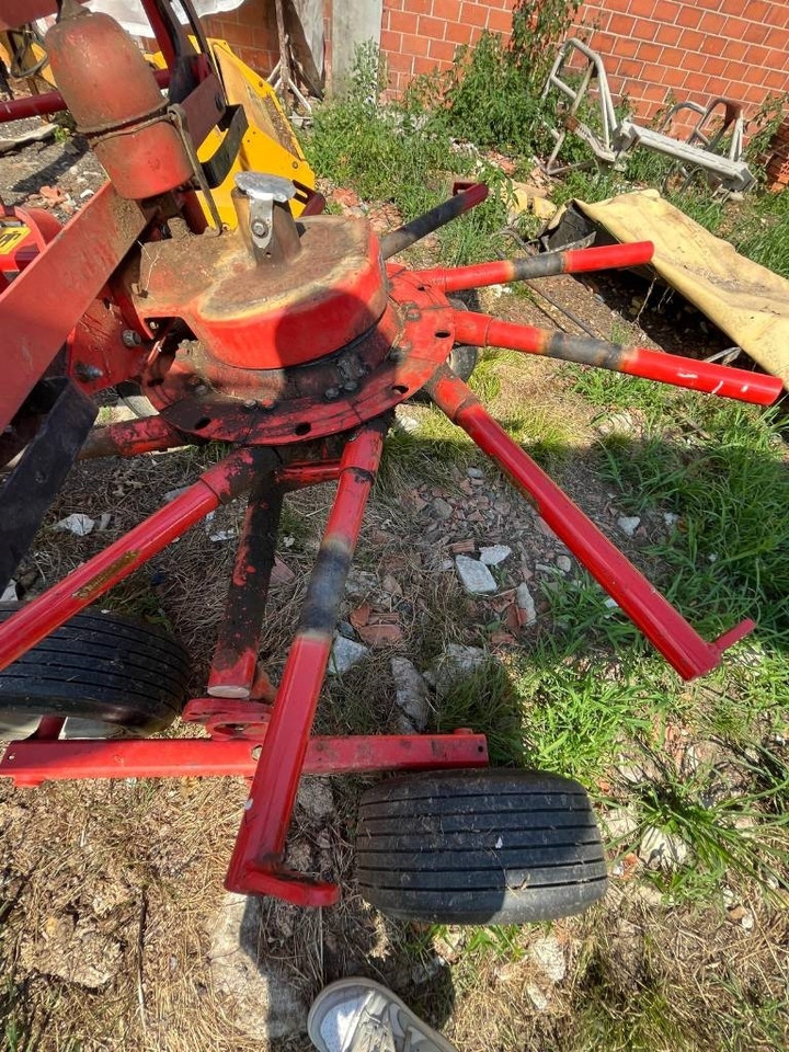Kuhn GA3801 GM - Tedder/ Menyapu: gambar 2 Kuhn GA3801 GM - Tedder/ Menyapu: gambar 2