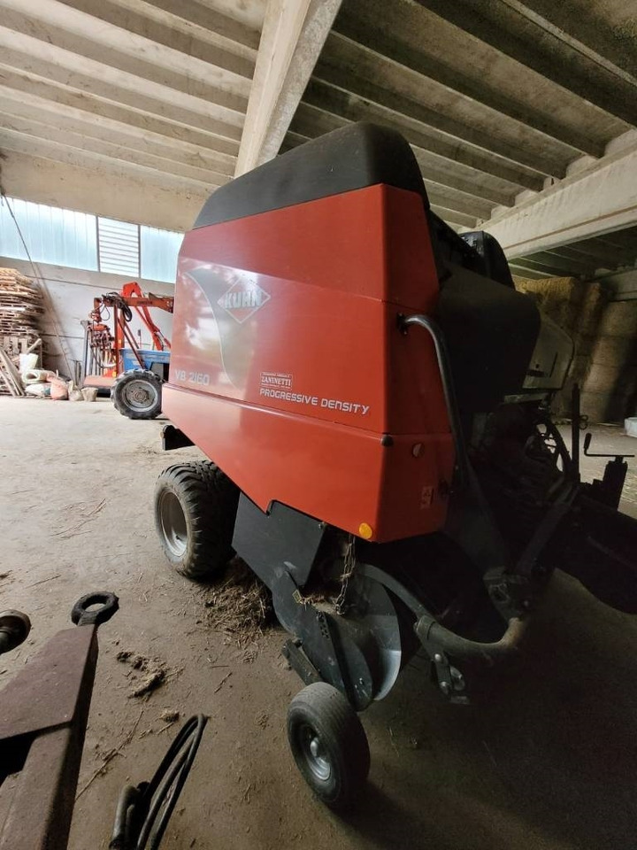 Kuhn VB 2160 - Baler bulat: gambar 3 Kuhn VB 2160 - Baler bulat: gambar 3