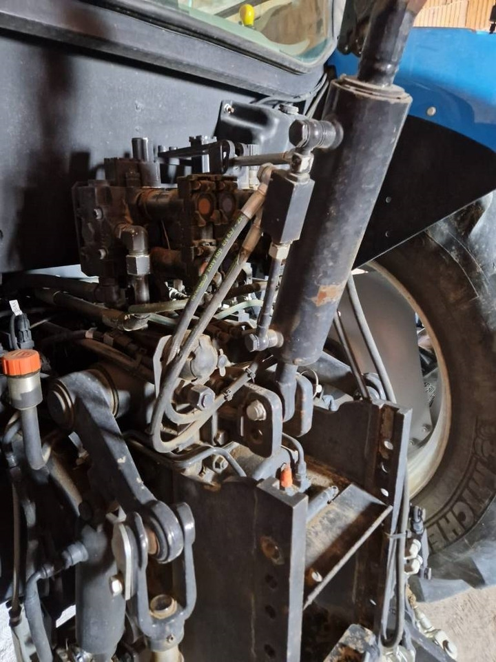 Landini 6-130 C STD  - Traktor: gambar 2 Landini 6-130 C STD  - Traktor: gambar 2