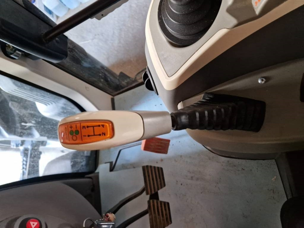 Landini 6-130 C STD  - Traktor: gambar 4 Landini 6-130 C STD  - Traktor: gambar 4