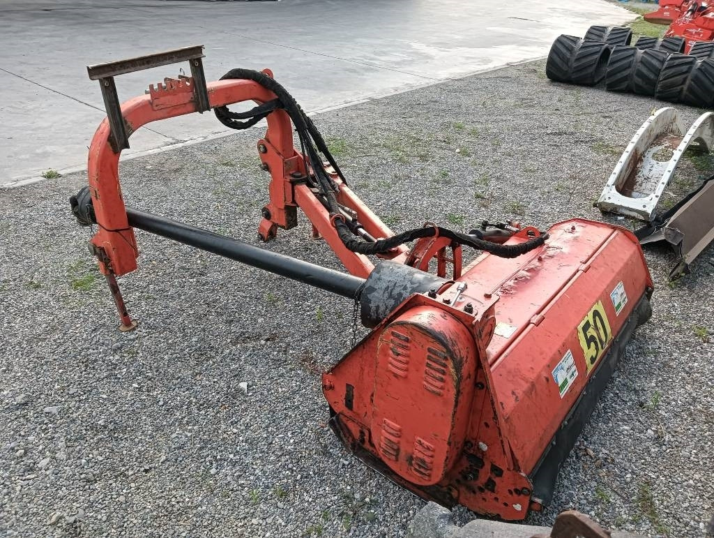 Maschio Giraffa 160 - Mesin pemotong chopper/ Mulcher: gambar 2 Maschio Giraffa 160 - Mesin pemotong chopper/ Mulcher: gambar 2