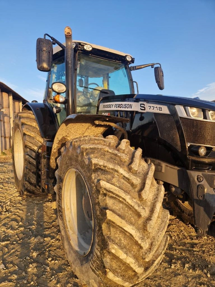 Massey Ferguson 7718 DYNA 6 NEXT GENERATION - Traktor: gambar 1 Massey Ferguson 7718 DYNA 6 NEXT GENERATION - Traktor: gambar 1