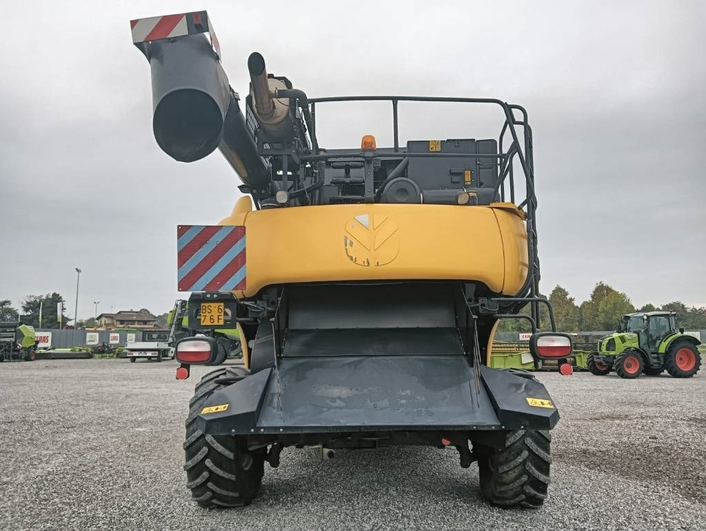 Pemanen gabungan New Holland CR 7.90: gambar 25