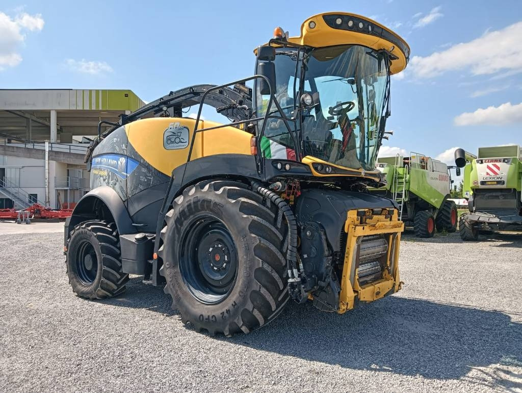 New Holland FR 650 - Pemanen hijauan: gambar 1 New Holland FR 650 - Pemanen hijauan: gambar 1