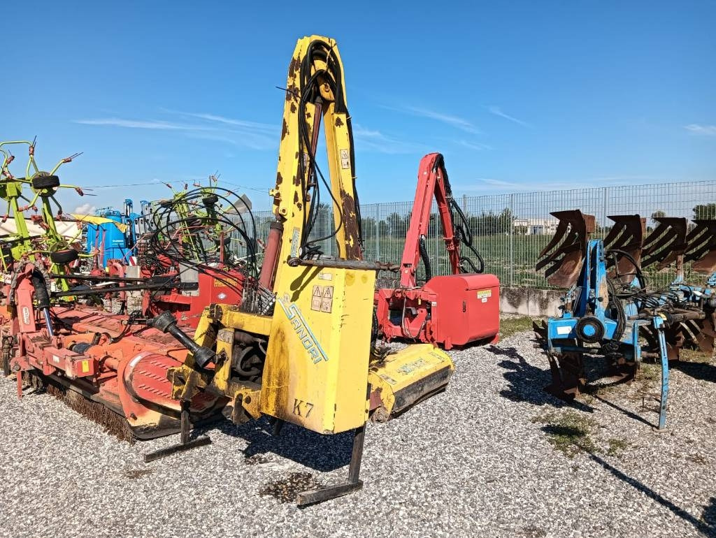 Sandri K7  - Mesin pemotong padang rumput: gambar 1 Sandri K7  - Mesin pemotong padang rumput: gambar 1