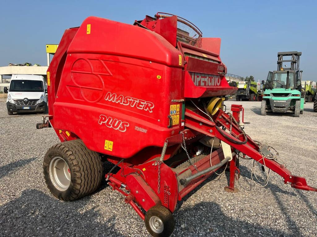 Supertino SP 1650  - Baler bulat: gambar 1 Supertino SP 1650  - Baler bulat: gambar 1