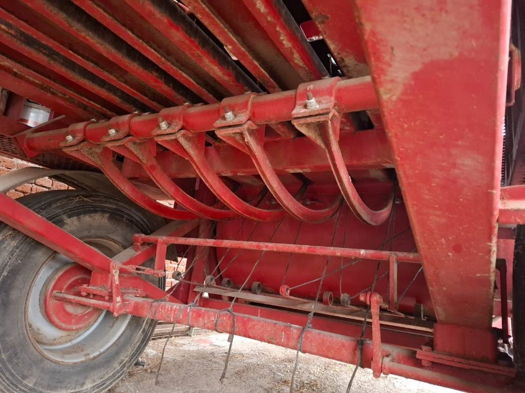 Supertino SP 60 120 - Baler bulat: gambar 5 Supertino SP 60 120 - Baler bulat: gambar 5