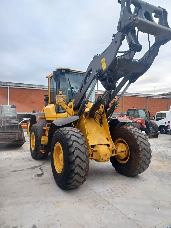 Volvo L 70 H - Wheel loader: gambar 2 Volvo L 70 H - Wheel loader: gambar 2