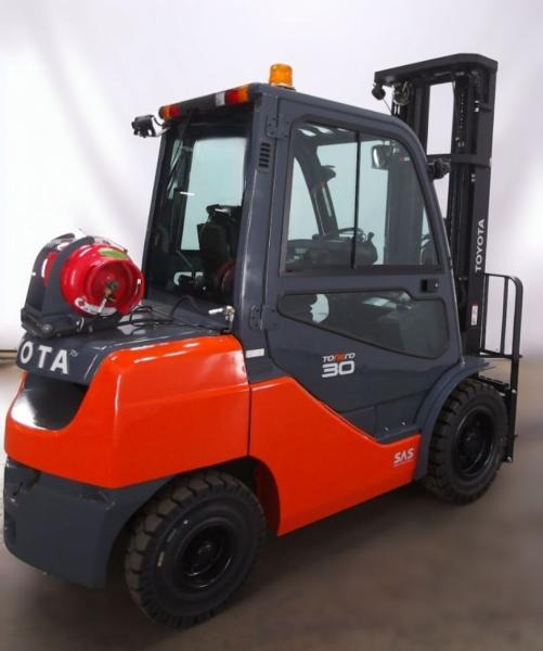 Toyota Tonero fenwick - Forklift LPG: gambar 1 Toyota Tonero fenwick - Forklift LPG: gambar 1