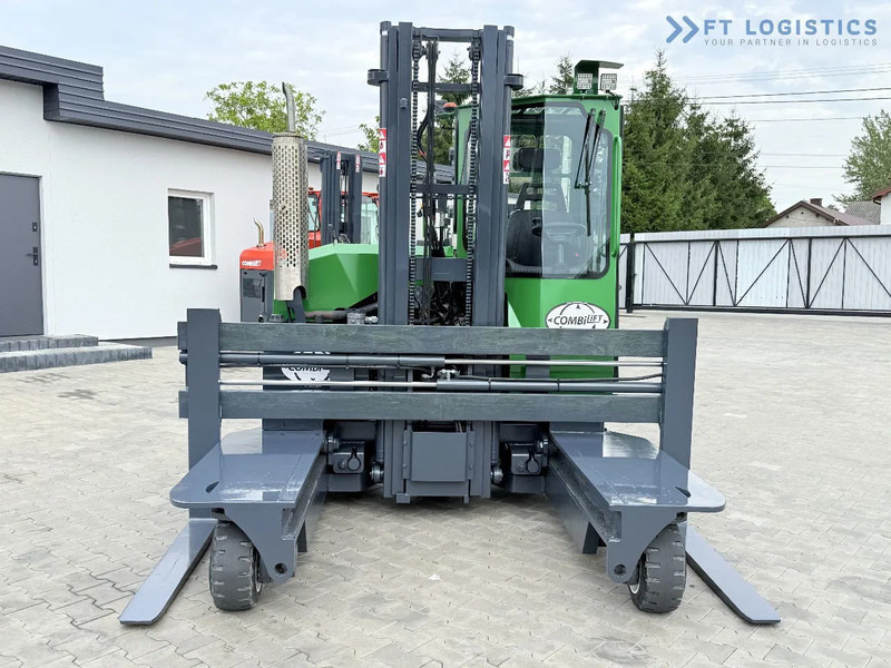 Combilift C3000 / DIESEL / DUPLEX - 4000MM / WIDE FORK POSITIONER 2700MM / FULL HEATED CABIN / ONLY 6905H / CONDITION - LIKE NEW! C3000 / - Loader empat arah: gambar 4 Combilift C3000 / DIESEL / DUPLEX - 4000MM / WIDE FORK POSITIONER 2700MM / FULL HEATED CABIN / ONLY 6905H / CONDITION - LIKE NEW! C3000 / - Loader empat arah: gambar 4