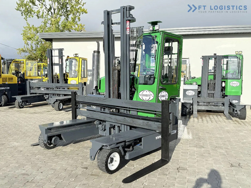 Combilift C3000 / DIESEL / DUPLEX 4200MM / FREE LIFT / WIDE FORK POSITIONER / FULL CABIN / EXCELLENT CONDITION / Wide range of four-way an - Loader empat arah: gambar 2 Combilift C3000 / DIESEL / DUPLEX 4200MM / FREE LIFT / WIDE FORK POSITIONER / FULL CABIN / EXCELLENT CONDITION / Wide range of four-way an - Loader empat arah: gambar 2