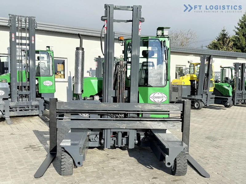 Combilift C3000 / DIESEL / DUPLEX 4200MM / FREE LIFT / WIDE FORK POSITIONER / FULL CABIN / EXCELLENT CONDITION / Wide range of four-way an - Loader empat arah: gambar 4 Combilift C3000 / DIESEL / DUPLEX 4200MM / FREE LIFT / WIDE FORK POSITIONER / FULL CABIN / EXCELLENT CONDITION / Wide range of four-way an - Loader empat arah: gambar 4