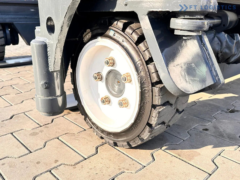 Combilift C3000 / DUPLEX / 4100MM / LPG / FREE LIFT / Like New C3000 / DUPLEX / 4100MM / LPG / FREE LIFT / Like New - Loader empat arah: gambar 4 Combilift C3000 / DUPLEX / 4100MM / LPG / FREE LIFT / Like New C3000 / DUPLEX / 4100MM / LPG / FREE LIFT / Like New - Loader empat arah: gambar 4