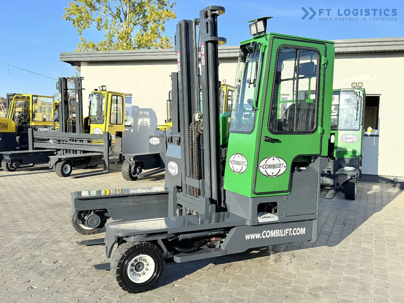 Combilift C4000 / DIESEL / DUPLEX 4100MM / FREE LIFT / SIDE SHIFT / FULL CABIN / EXCELLENT CONDITION / Wide range of four-way and side loa - Loader empat arah: gambar 3 Combilift C4000 / DIESEL / DUPLEX 4100MM / FREE LIFT / SIDE SHIFT / FULL CABIN / EXCELLENT CONDITION / Wide range of four-way and side loa - Loader empat arah: gambar 3