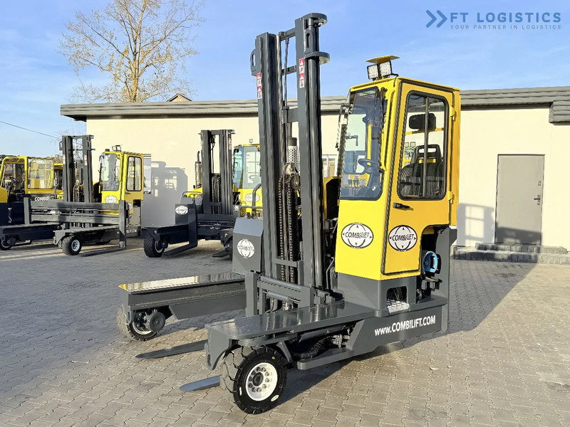 Combilift C4000 – LPG – DUPLEX 4600mm – FREE LIFT – SIDE SHIFT – EXCELLENT CONDITION Wide selection of four-way and side-loading forklifts - Loader empat arah: gambar 2 Combilift C4000 – LPG – DUPLEX 4600mm – FREE LIFT – SIDE SHIFT – EXCELLENT CONDITION Wide selection of four-way and side-loading forklifts - Loader empat arah: gambar 2