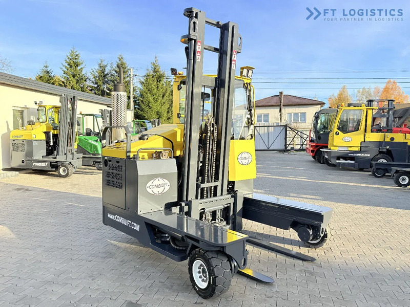 Combilift C4000 – LPG – DUPLEX 4600mm – FREE LIFT – SIDE SHIFT – EXCELLENT CONDITION Wide selection of four-way and side-loading forklifts - Loader empat arah: gambar 4 Combilift C4000 – LPG – DUPLEX 4600mm – FREE LIFT – SIDE SHIFT – EXCELLENT CONDITION Wide selection of four-way and side-loading forklifts - Loader empat arah: gambar 4