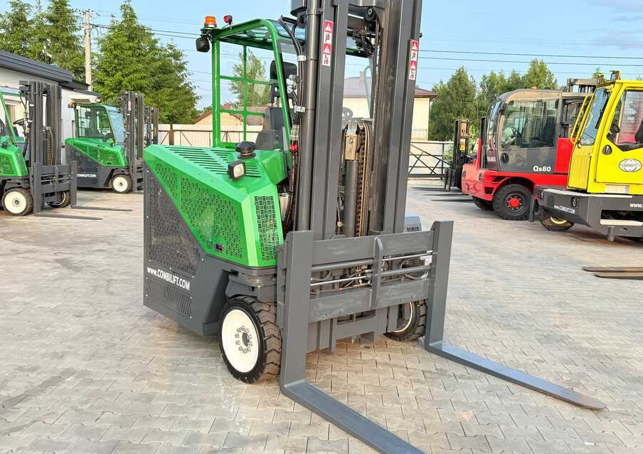 Combilift C4000CB / TRIPLEX - 5200MM / LPG / FREE LIFT / FORK POSITIONER / FORK SIDESHIFT / HEIGHT 2450MM / LIKE NEW - Loader empat arah: gambar 4 Combilift C4000CB / TRIPLEX - 5200MM / LPG / FREE LIFT / FORK POSITIONER / FORK SIDESHIFT / HEIGHT 2450MM / LIKE NEW - Loader empat arah: gambar 4