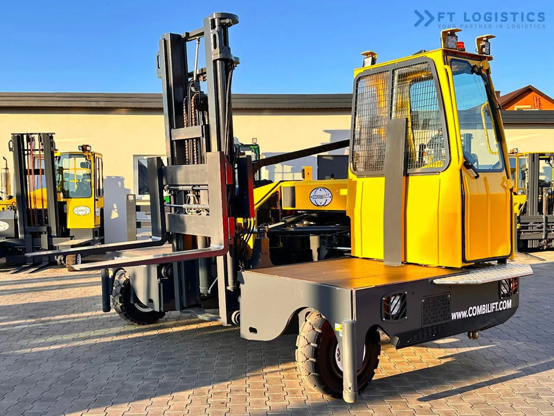 Combilift C5000SL / 5T / DUPLEX – 4000 MM / FREE LIFT / LPG / LIKE NEW!!! C5000SL / 5T / DUPLEX – 4000 MM / FREE LIFT / LPG / LIKE NEW!!! - Loader empat arah: gambar 1 Combilift C5000SL / 5T / DUPLEX – 4000 MM / FREE LIFT / LPG / LIKE NEW!!! C5000SL / 5T / DUPLEX – 4000 MM / FREE LIFT / LPG / LIKE NEW!!! - Loader empat arah: gambar 1