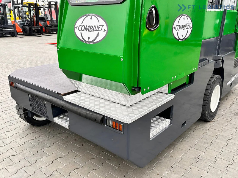 Combilift C5000SL / DIESEL / 4500MM / DUPLEX / CABIN / PLATFORMS / LIKE NEW C5000SL / DIESEL / 4500MM / DUPLEX / CABIN / PLATFORMS / LIKE - Pemuat samping: gambar 5 Combilift C5000SL / DIESEL / 4500MM / DUPLEX / CABIN / PLATFORMS / LIKE NEW C5000SL / DIESEL / 4500MM / DUPLEX / CABIN / PLATFORMS / LIKE - Pemuat samping: gambar 5