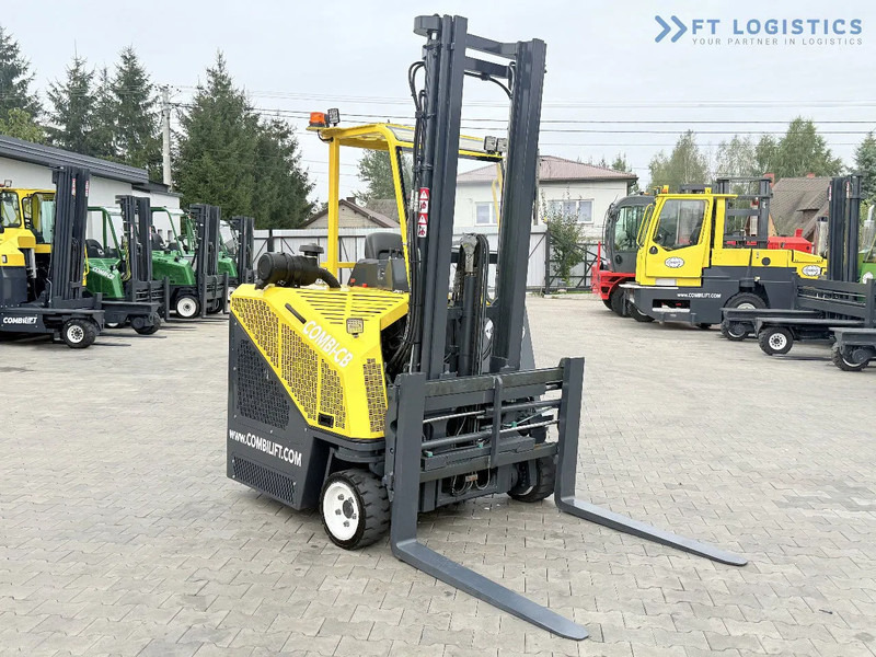 Combilift CB2500 / DUPLEX / 4100MM / DIESEL / FREE LIFT / FORK POSITIONER / SIDE SHIFT / LIKE NEW / Wide range of four-way and side loader - Loader empat arah: gambar 4 Combilift CB2500 / DUPLEX / 4100MM / DIESEL / FREE LIFT / FORK POSITIONER / SIDE SHIFT / LIKE NEW / Wide range of four-way and side loader - Loader empat arah: gambar 4