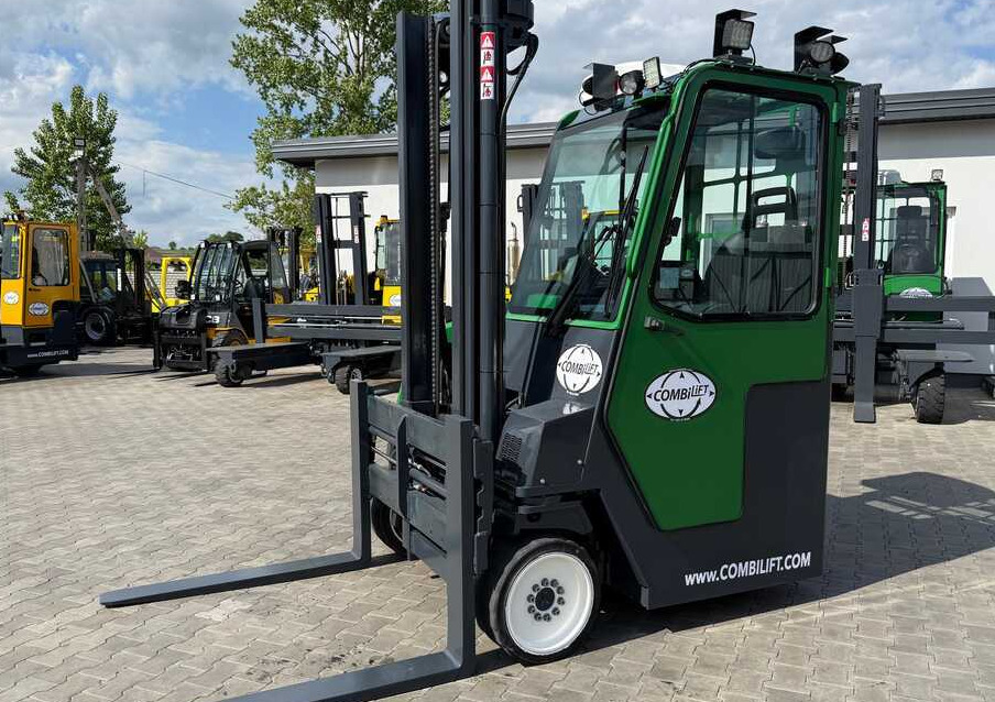 Combilift CB4000 / DUPLEX - 4100 / DIESEL / POSITIONER - Loader empat arah: gambar 2 Combilift CB4000 / DUPLEX - 4100 / DIESEL / POSITIONER - Loader empat arah: gambar 2